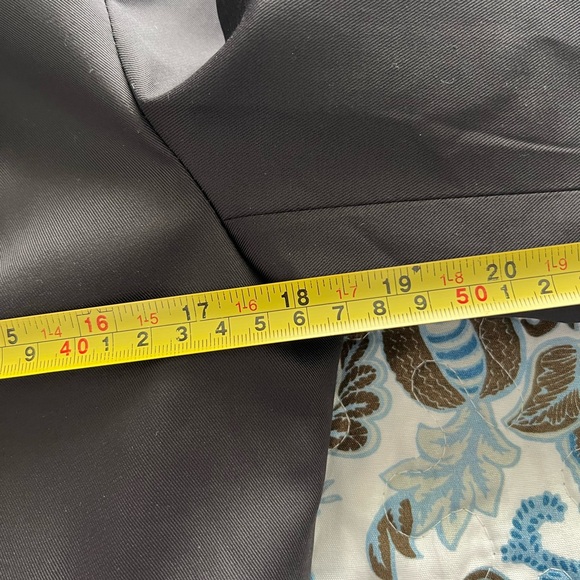Burberry Black Double-Breasted Trench Coat - Picture 16 of 16